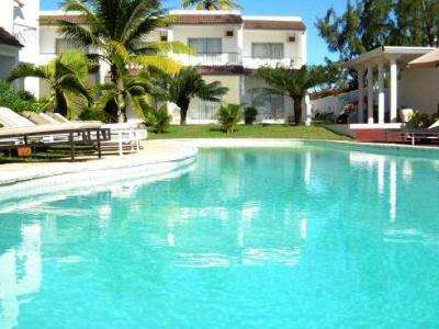 Oasis Beach Club Pointe aux Piments Exterior photo